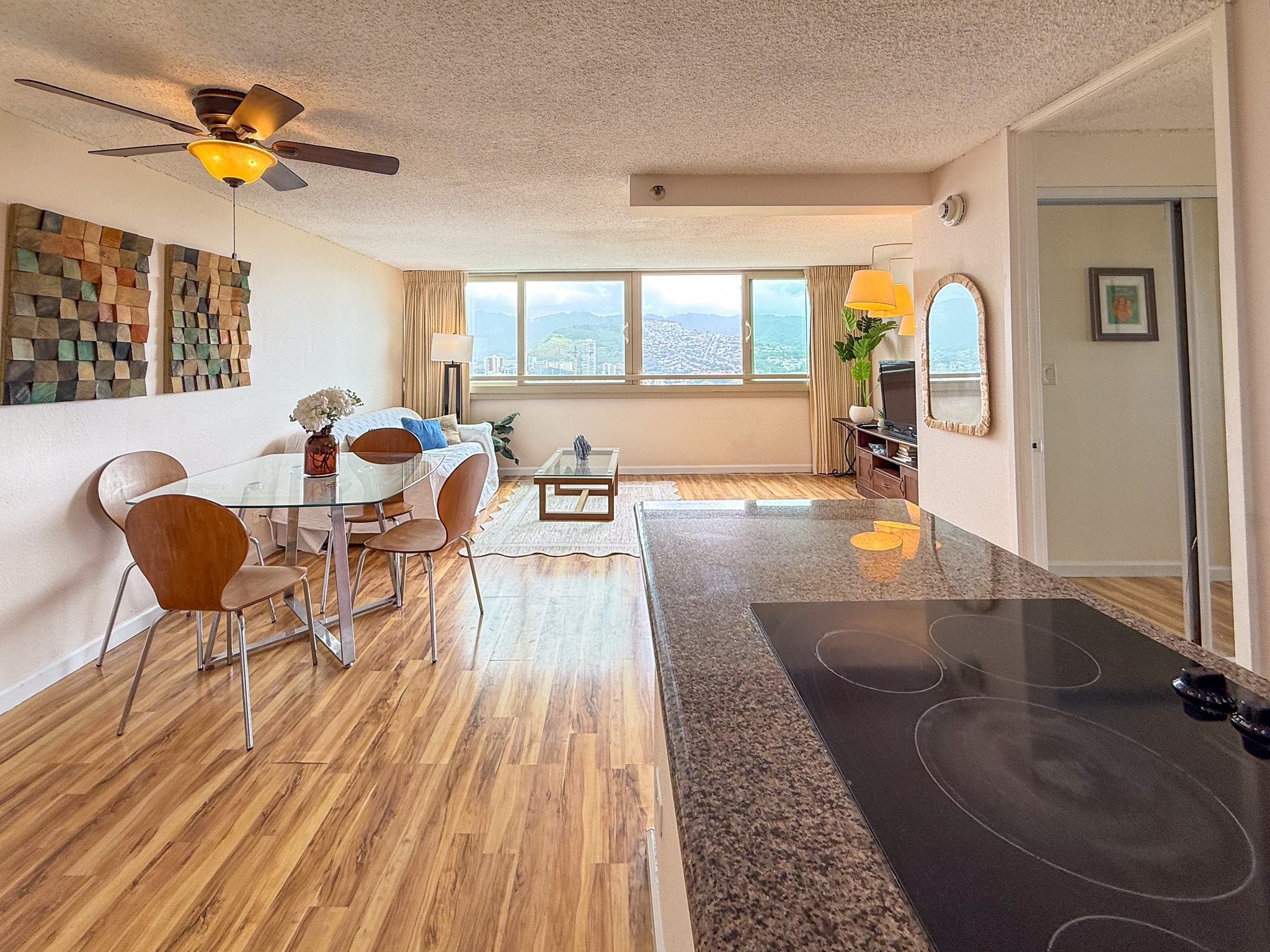 island-colony-3001-living-room-view.jpg